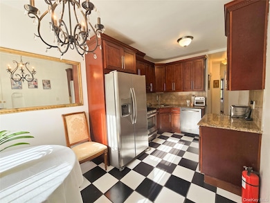 85-71 67th Ave, Flushing, NY 11374 - photo 6