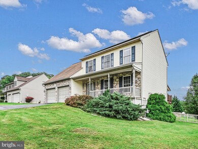 755 Apple Tree Ln, Mount Wolf, PA 17347 - photo 2