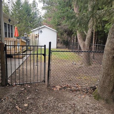 9138 White Pine Dr, Stanwood, MI 49346 - photo 4