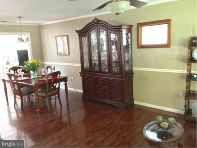 111 Spring Valley Dr, Annapolis, MD 21403 - photo 5