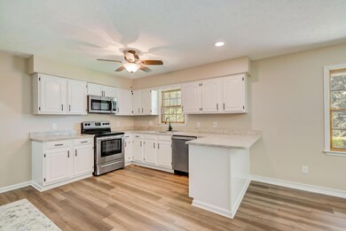 10-web-or-mls-Fabius Way-010