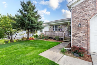 11270 Linda Kay unit 57, Goodrich, MI 48438 - photo 3