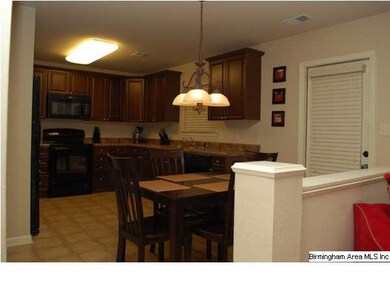Very nice kitchen with lots of cabinet and counter