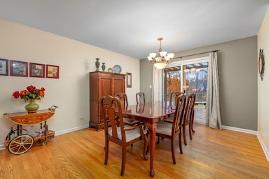 111 Midway Ln, Vernon Hills, IL 60061 - photo 7