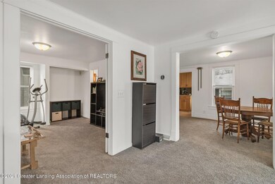 112 E Washington St, Grand Ledge, MI 48837 - photo 7