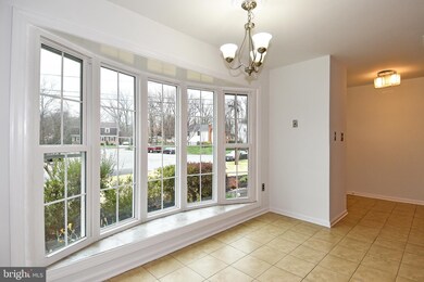 6218 Roblynn Rd, Laurel, MD 20707 - photo 6