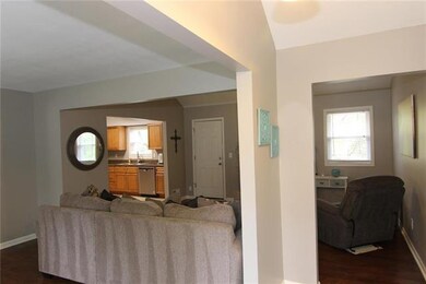 5429 Westgate St, Shawnee, KS 66216 - photo 3