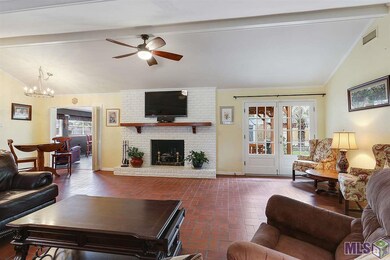 Enjoy the feel of cathedral ceilings and open plan