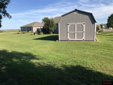 1426 Birchwood Dr, New Ulm, MN 56073 - photo 7