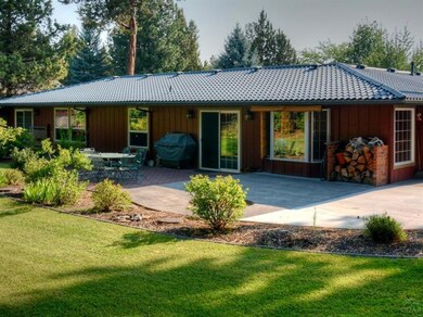 61265 Killowan Dr, Bend, OR 97702 - photo 2