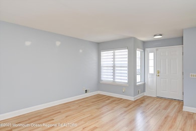05-Living Room