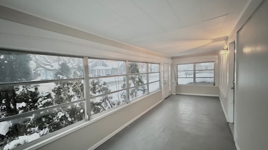 640 S Spencer St, Aurora, IL 60505 - photo 3