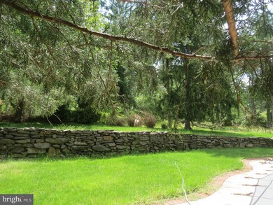 1140 Walters Rd, Pennsburg, PA 18073 - photo 7