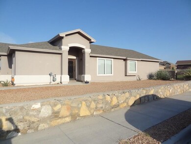 14400 Desert Ocotillo Dr, Horizon City, TX 79928 - photo 2