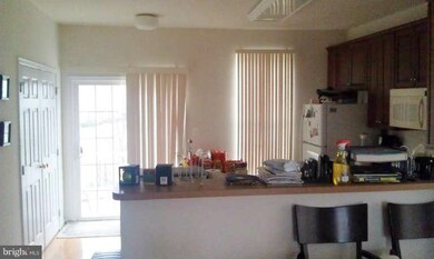 25325 Crossfield Dr, Chantilly, VA 20152 - photo 5