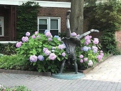 20 Brookside Rear Dr unit 4K, Greenwich, CT 06830 - photo 6