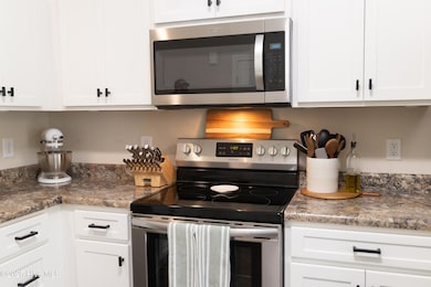 168 Montague Rd, Currie, NC 28435 - photo 6