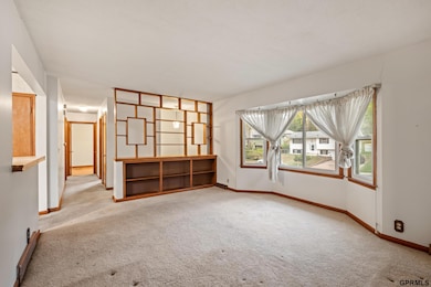 4606 N 54th Cir, Omaha, NE 68104 - photo 3