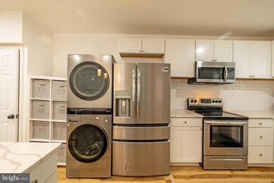 7337 Chelwynde Ave, Philadelphia, PA 19153 - photo 7