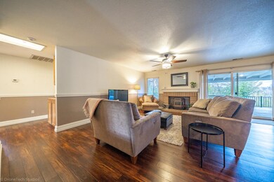 3822 Fujiyama Way-7