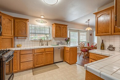 20 Kitchen