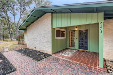 25603 Broad Oak Trail, San Antonio, TX 78255 - photo 2