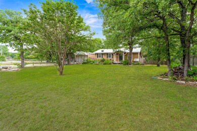 306 East Rd, Granbury, TX 76049 - photo 3