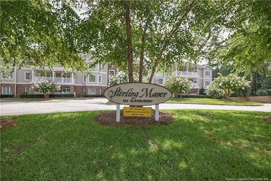 324 Glenburney Dr unit 102, Fayetteville, NC 28303 - photo 2