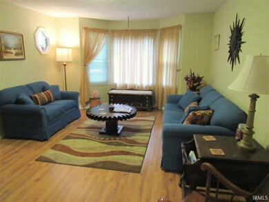 805 W Rosewood Dr, Bloomington, IN 47404 - photo 2