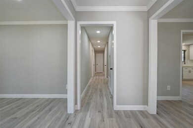 8911 Sunnywood Dr, Houston, TX 77088 - photo 7