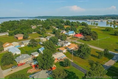 300 E Elm Ave, Eufaula, OK 74432 - photo 2