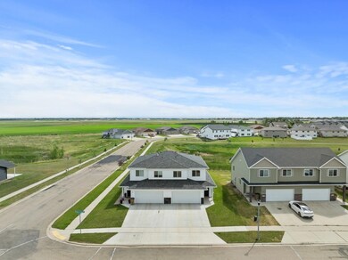 131 Mulberry Loop, Minot, ND 58703 - photo 6