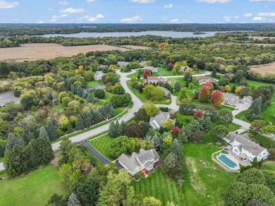 W312N4890 Chapel Ridge Rd, Hartland, WI 53029 - photo 2