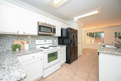 250 N Walden Elms Cir, Spring, TX 77382 - photo 7