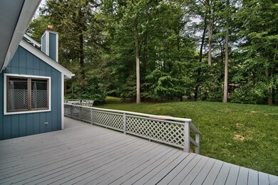 328 Canoe Brook Rd, Pocono Pines, PA 18350 - photo 4