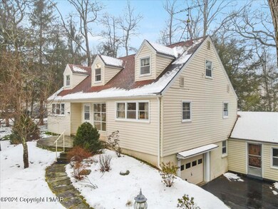 621 Prices Dr, Cresco, PA 18326 - photo 3