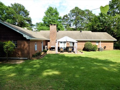 1018 Pope Cir, McComb, MS 39648 - photo 4