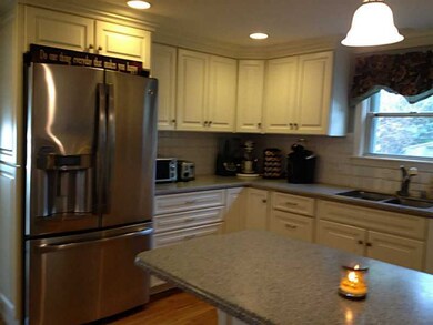 18 Winthrop St, Riverside, RI 02915 - photo 3