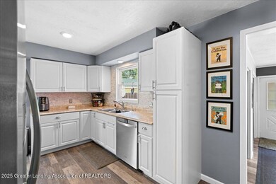 2004 Cooper Ave, Lansing, MI 48910 - photo 6