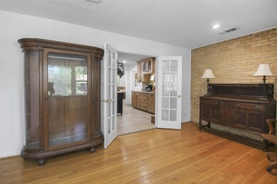 4617 De Lange Ln, Houston, TX 77092 - photo 6