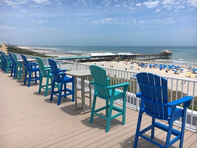 Chateau Oceanfront Rooftop Patio