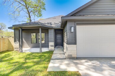 950 Junell St, Houston, TX 77088 - photo 2