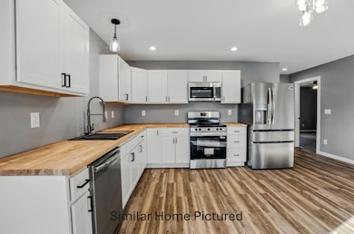 1355 E Bias Ln, Centralia, MO 65240 - photo 4