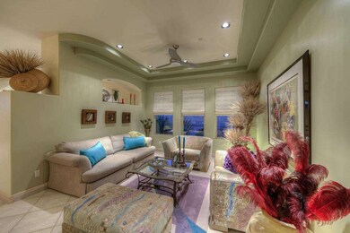 005_Living Room