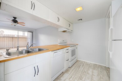 006_Kitchen