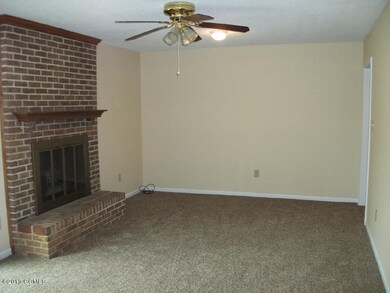 22 Cherokee Cir
