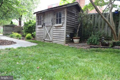 5911 Monticello Rd, Alexandria, VA 22303 - photo 5