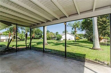 SCREENED LANAI