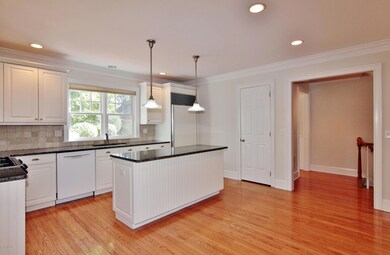 Kitchen2 120 E Elm