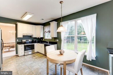 12515 Hawks Nest Ln, Germantown, MD 20876 - photo 7